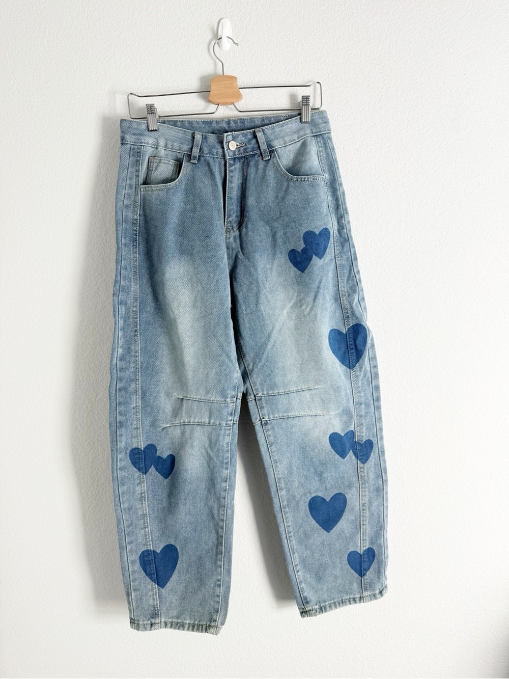 Heart Printed Barrel Jeans - Picture 2 of 8